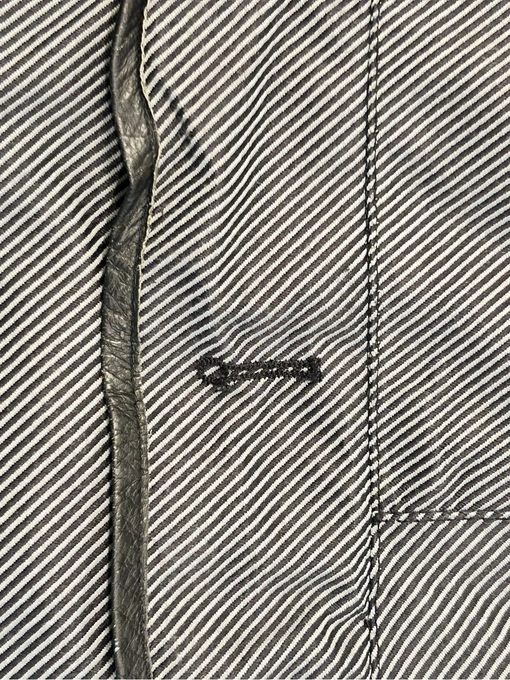 Burton The White Collection DryRide Striped Men's Gray Snowboard Ski Pants L